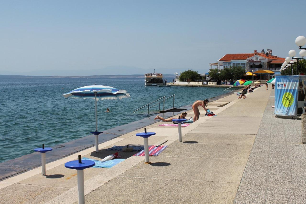 Apartments And Rooms With Parking Space Selce, Crikvenica - 2362 Exterior photo