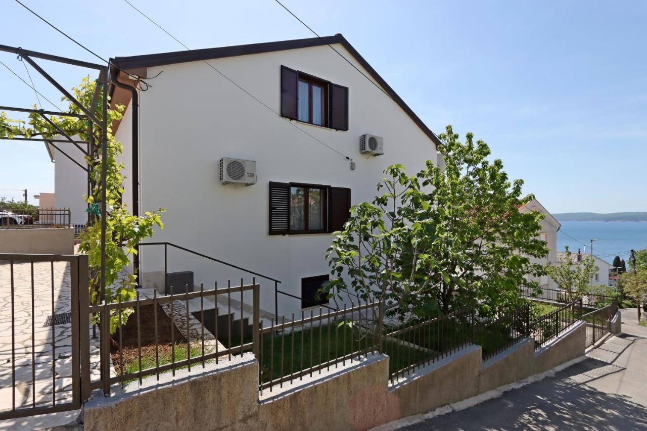 Apartments And Rooms With Parking Space Selce, Crikvenica - 2362 Exterior photo