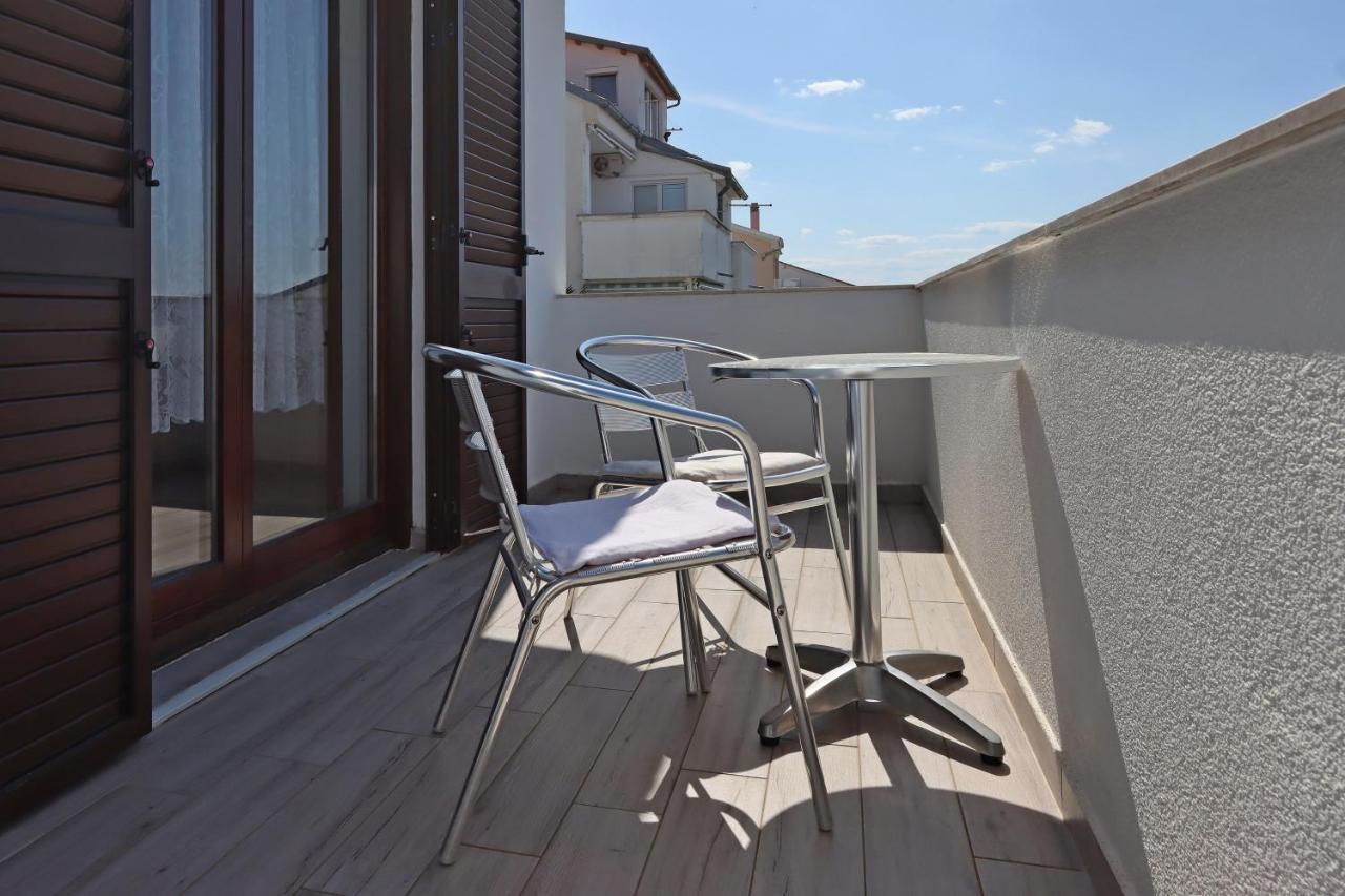Apartments And Rooms With Parking Space Selce, Crikvenica - 2362 Exterior photo